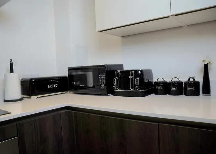 Manchester City Centre Apt With Balcony & Free Parking